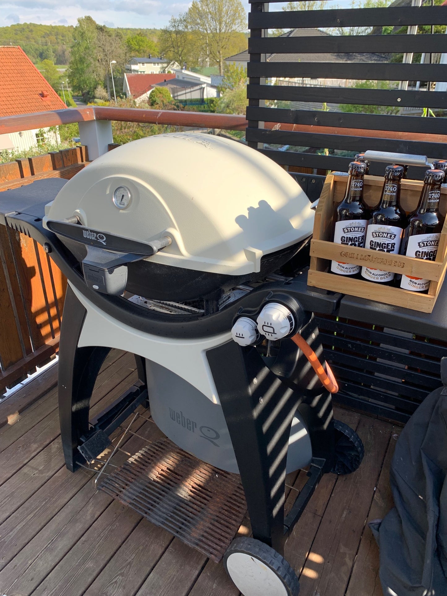 Bärbar drickaback med öppnare